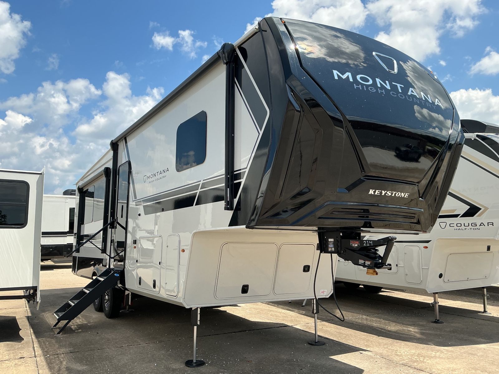 2027 Keystone RV HC Montana 290RL