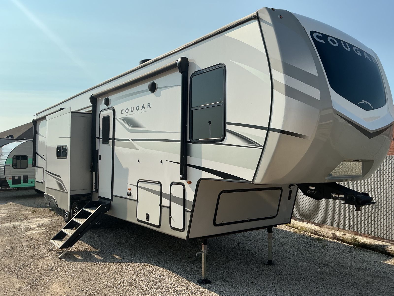 2023 Keystone RV COUGAR 364BHL - 5TH WHEEL