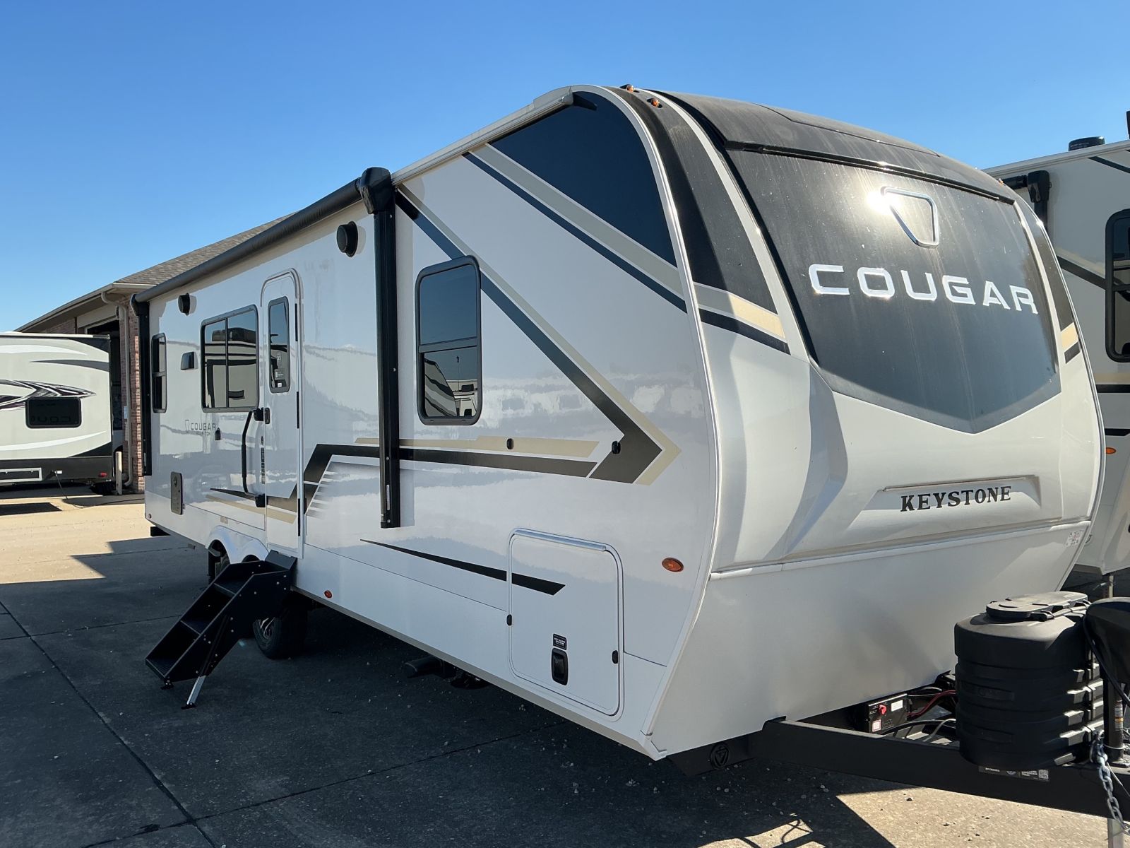 2027 Keystone RV Cougar 26LBW